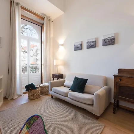 Lovelystay - The Porto Getaway Duplex - Free Parking Exterior foto